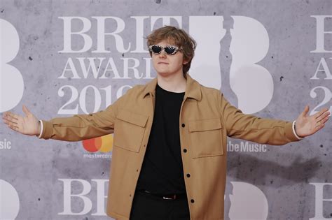 El Brit Awards 2019: Una noche de triunfos para Lewis Capaldi y la consolidación del sonido folk-pop en la escena musical británica