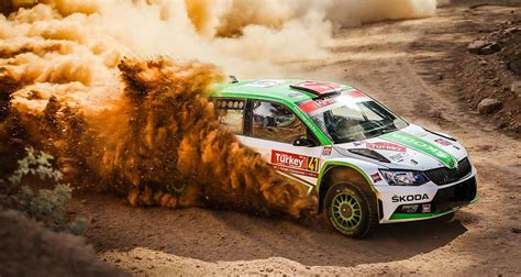  El Rally de Namibia 2017: Una aventura épica a través de los paisajes áridos y desafiantes